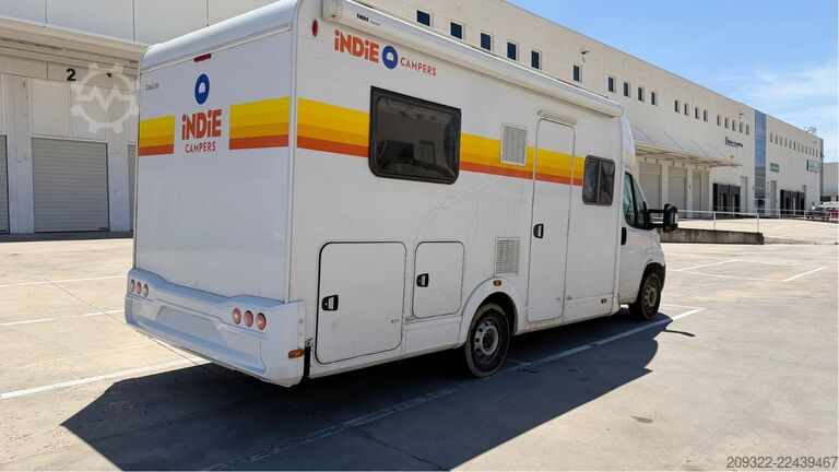 Half-integraal camper 2024 Fiat Ducato Weinsberg Carasuite | Accessoriato | 5 Posti Letto