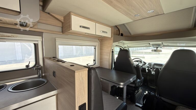 Half-integraal camper 2024 Fiat Ducato Weinsberg Carasuite | Accessoriato | 5 Posti Letto