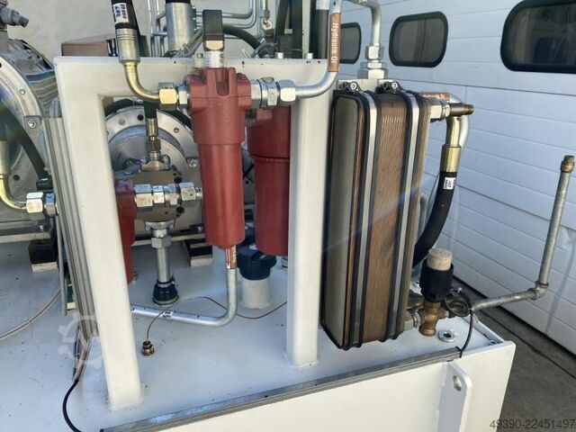 Hydraulikaggregat med hydraulikpumpe med 3 motorenheder op til 90 kW, op til 350 bar, hydraulikaggre PARKER PV180, PV046, PV016, T6CC, AP180EM, A4ES0