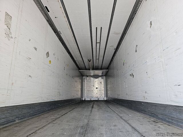 Transporte refrigerado/congelado SCHMITZ N/A THERMO KING SPECTRUM