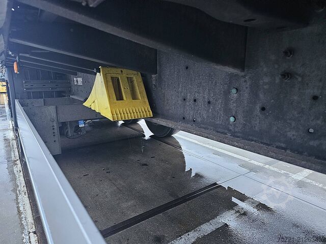 Lonas deslizantes SCHMITZ COIL MULDE