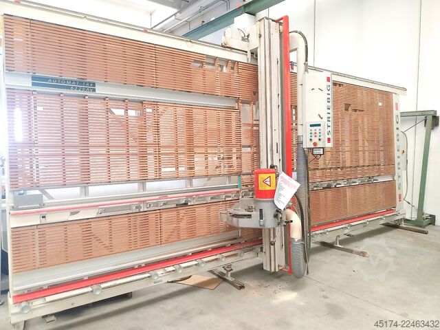 Verticale platenzaag STRIEBIG - SWITZERLAND AUTOMAT TRK 6220 AV