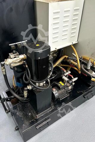 Vertikální obráběcí centrum HURCO VMX 24