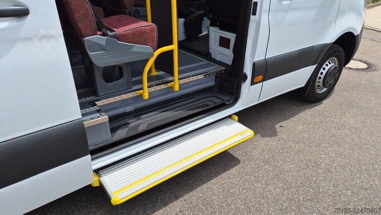 Minibusz MERCEDES-BENZ 517 Sprinter Lord Light 22 Sitzer Lagerfahrzeug