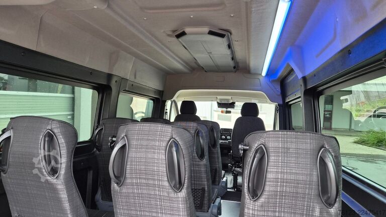 Bestelwagen met verhoogd dak PEUGEOT Boxer  Hochraum 9 Sitzer L3H2 verglast BlueHDi