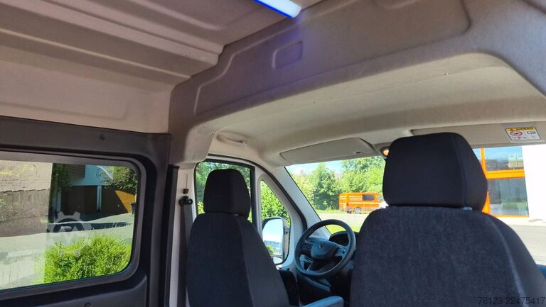Bestelwagen met verhoogd dak PEUGEOT Boxer  Hochraum 9 Sitzer L3H2 verglast BlueHDi