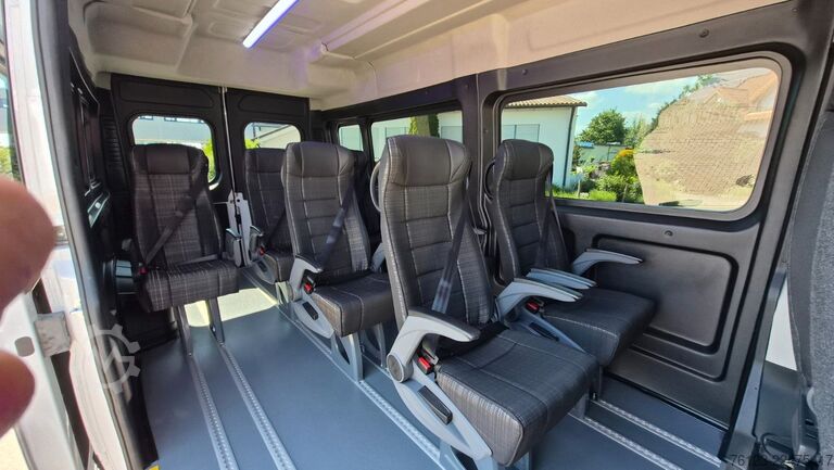 Bestelwagen met verhoogd dak PEUGEOT Boxer  Hochraum 9 Sitzer L3H2 verglast BlueHDi