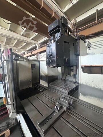 Centru de strunjire și frezare CNC Stama MC 550