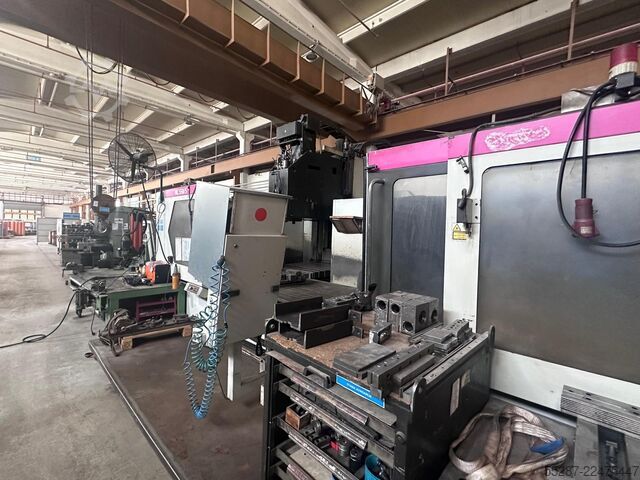 Centru de strunjire și frezare CNC Stama MC 550