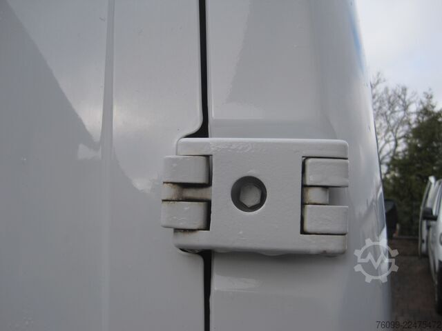 Bakwagen hoog + lang Opel Movano 2,3 D L2H2 Schwingsitz 270° Türen