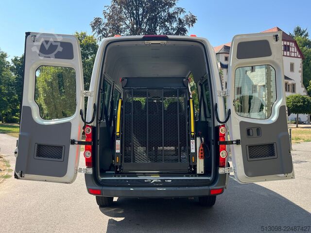 Minibusz VW CRAFTER 9 SITZER KLIMA HECKANTRIEB HECKLIFT
