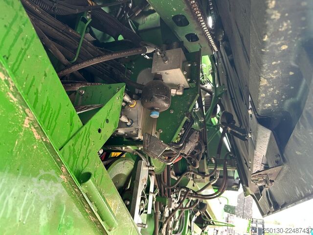 Combine harvester John Deere WT56/T560HM Mähdrescher *verunfallt*