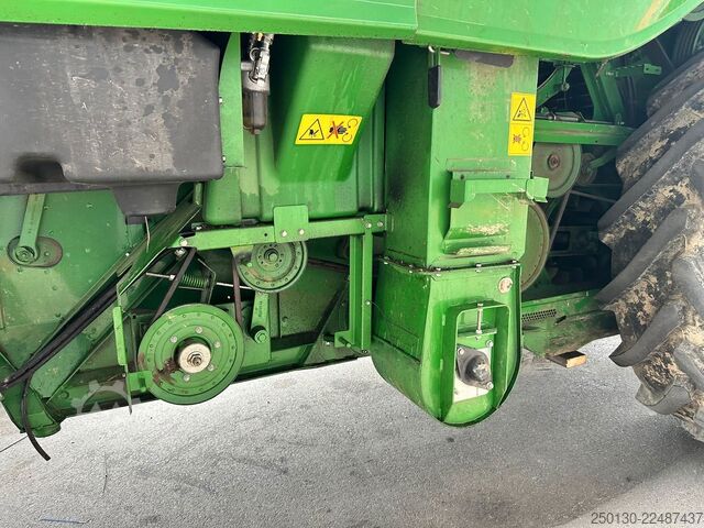 Combine harvester John Deere WT56/T560HM Mähdrescher *verunfallt*