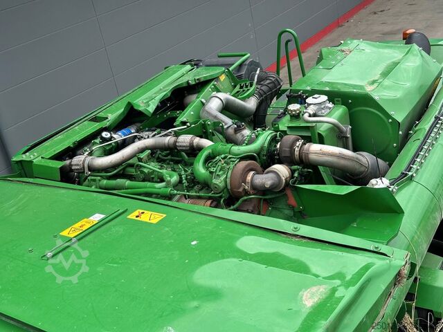 Combine harvester John Deere WT56/T560HM Mähdrescher *verunfallt*