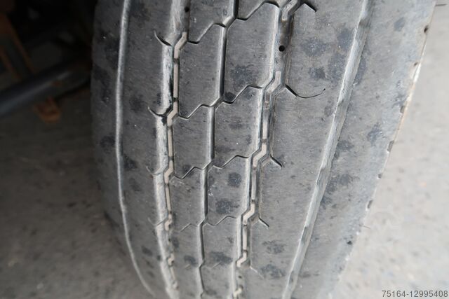 Bagażnik Mercedes-Benz 818 L