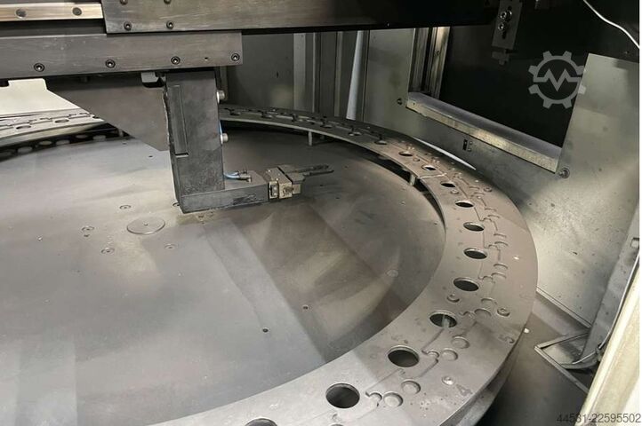 Mașină de frezat CNC OPS HSC 600