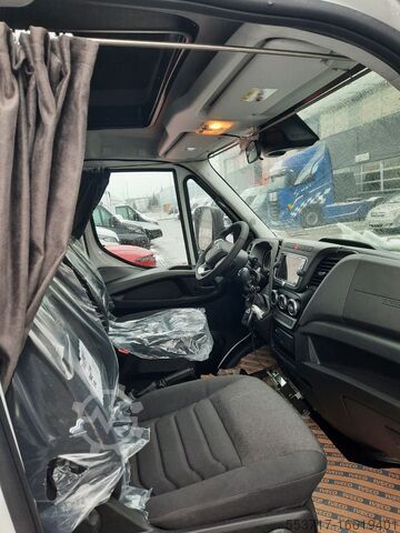 Furgonetka Iveco DAILY 70C18