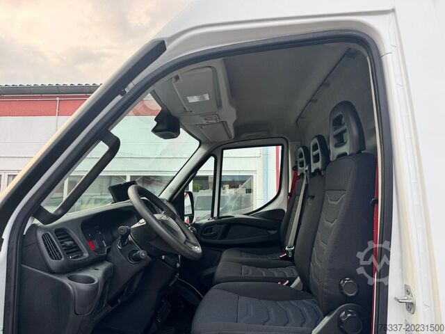 Zelfrijdend werkplatform Iveco Daily 70C15 Steiger France Elevateur 172