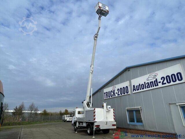 Fourgon Mercedes-Benz Atego 815 Wumag WT170 17 m seitl. Auslage 11.3 m