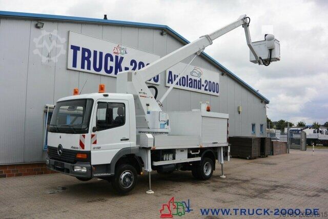 Furgone Mercedes-Benz Atego 815 Wumag WT170 17 m seitl. Auslage 11.3 m