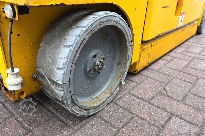 Schaarlift Haulotte COMPACT 14 As- Is, Electric, 14m Working Height, 3