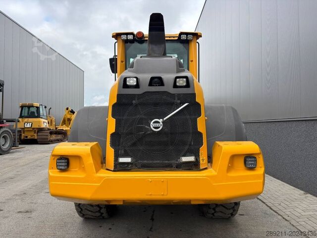 Kolový nakladač Volvo L 90 H (High tip + New tires)