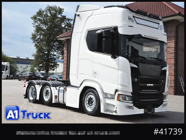Tractor estándar SCANIA Scania R 500 A6x2 LL Navi Lenk Retarder 70to