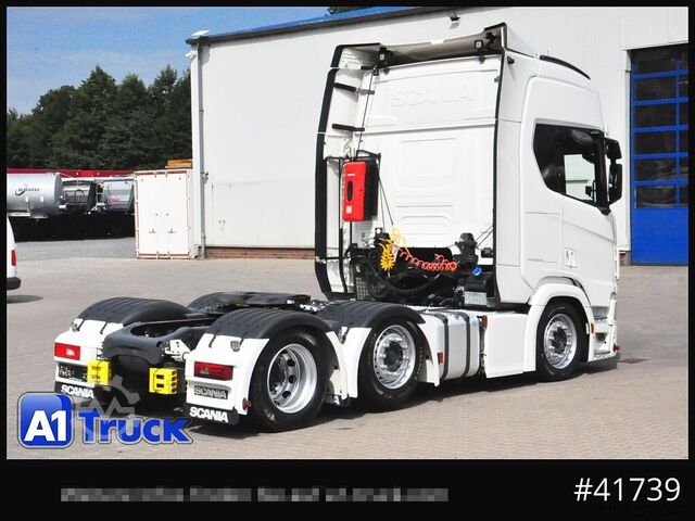 Tractor estándar SCANIA Scania R 500 A6x2 LL Navi Lenk Retarder 70to