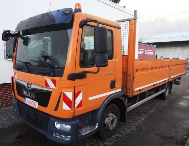 Pick-up furgon MAN TGL 8.220