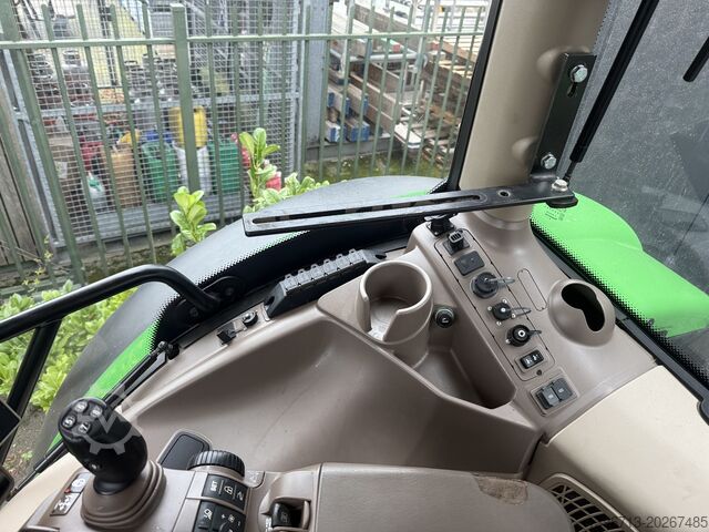 John Deere 6155R John Deere 6155R