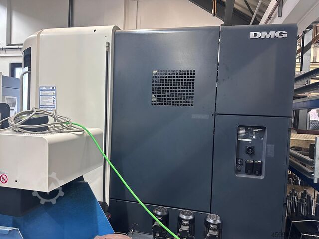 Verticale bewerkingscentrum DMG 80 Monoblock