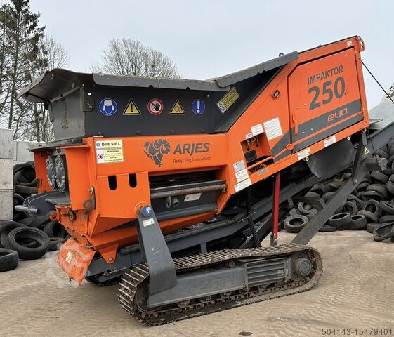 Tweeassige versnipperaar Arjes Impaktor 250 - incl. 2 sets of shafts