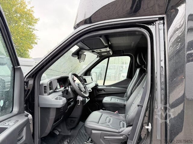 Viehtransporter RENAULT Master STX 5 Sitzer Haras ex. Lang Automatik