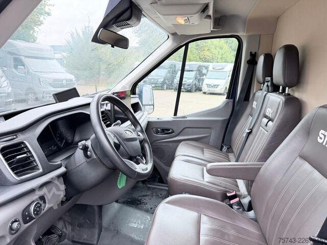 Viehtransporter FORD Transit STX  Haras 1-2 Pferde
