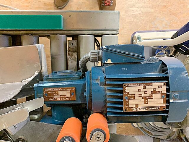 Stroj na uzavírání kartonů Soco T-10 5-5-7