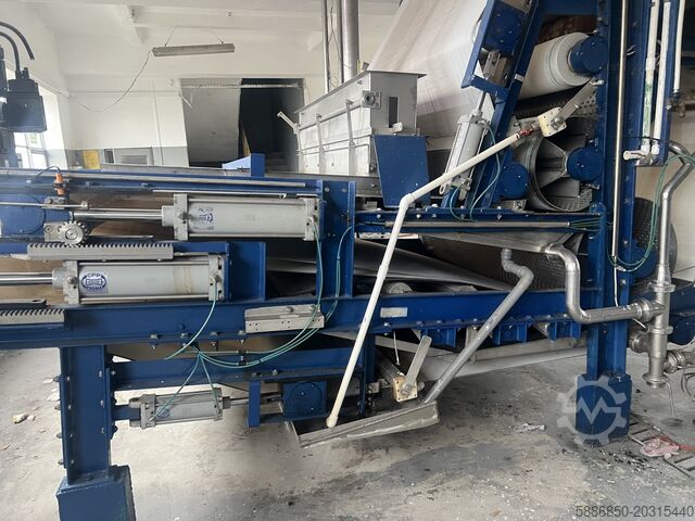 Belt press for apples