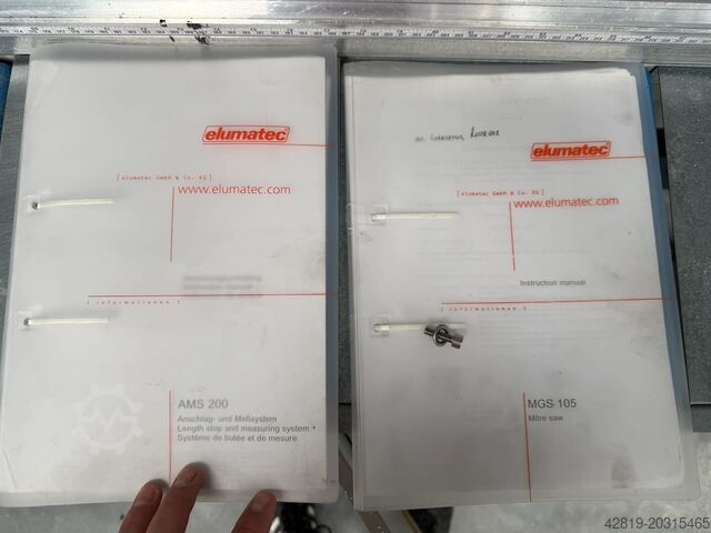 Ferăstrău de tăiat Elumatec 