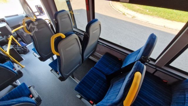 Stadsbuss MERCEDES-BENZ Heckniederflur Sprinter 517 / 4 er Bestuhlung