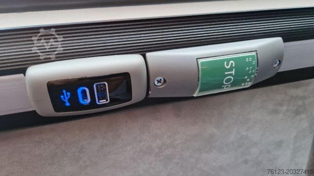 Městský autobus MERCEDES-BENZ Heckniederflur Sprinter 517 / 4 er Bestuhlung