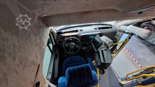 City bus MERCEDES-BENZ Heckniederflur Sprinter 517 / 4 er Bestuhlung