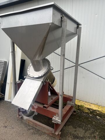 Fruit and vegetable knife mill
