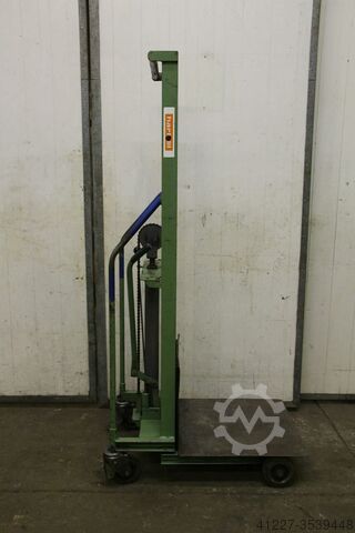 Hoogte heftruck met platform Herbert Nagel 500 kg