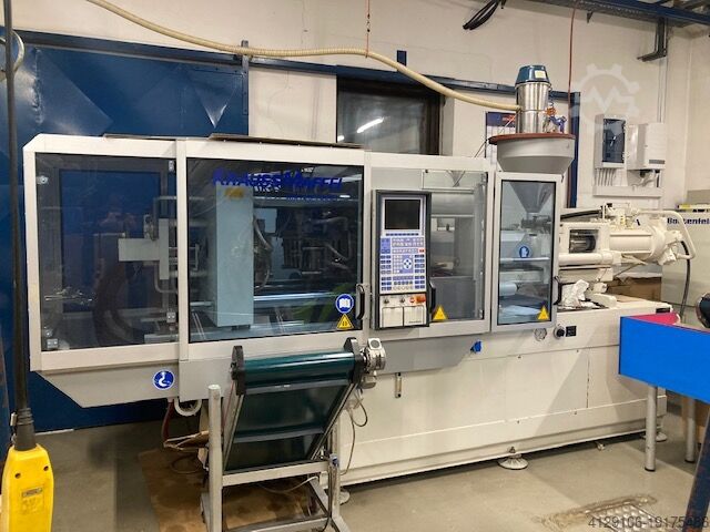 Máquina de moldagem por injeção KraussMaffei KM125-700C1