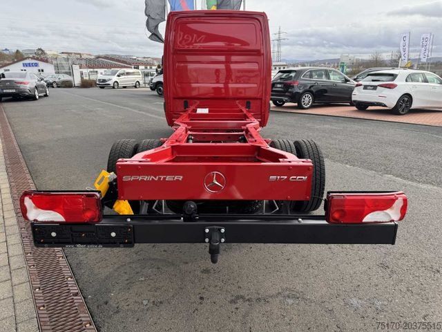 Van chassis MERCEDES-BENZ Sprinter 517 CDI 4325 Fahrgestell AHK3,5 5.500kg