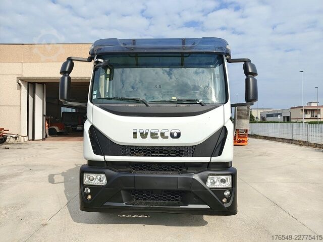 Vaste laadbak en hydraulische laadklep Iveco ML 180-250