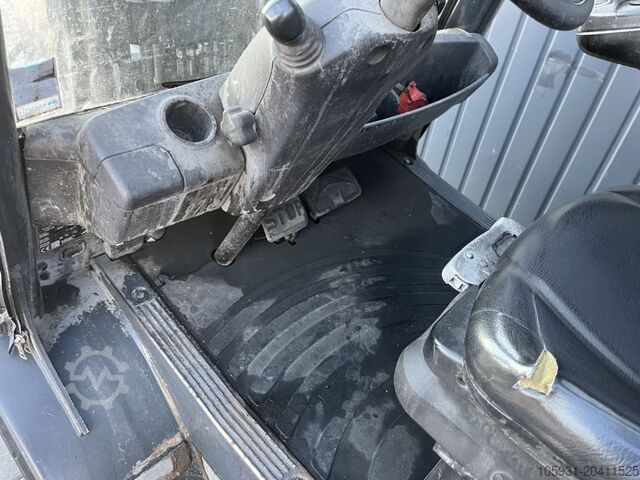 Treibgasstapler Linde H30T-02