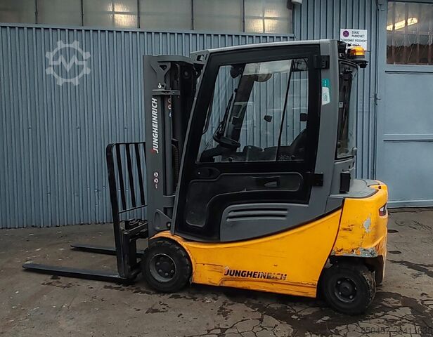 Electric - 4 wheels Jungheinrich EFG 320 li-ion 1449MH!/ 4.25m/ 2020yy