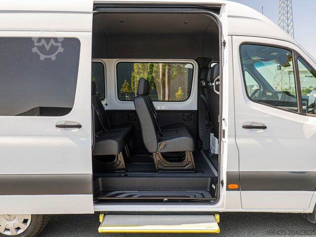 Minibus Mercedes-Benz Sprinter 317 CDI Tourer L2H2 (3-3-3) AHK Kame