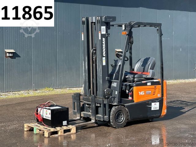 Voorlader vorkheftruck DOOSAN BR16R-7 Elektro Frontstapler mit Ladegerät