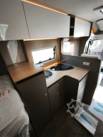 Half-integraal camper LMC Tourer T 660G